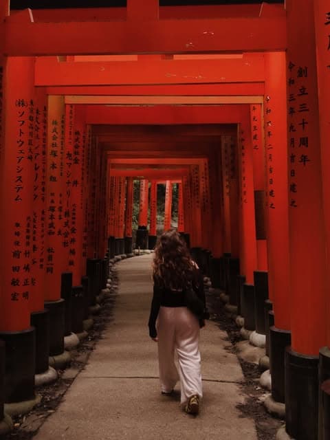 Japan – Between worlds.